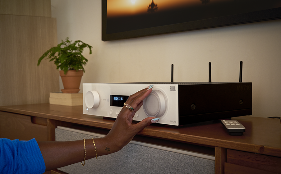 MA710 Intuitive setup with a minimalist modern design - Image